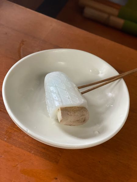 エリンギのモンゴイカ巻き ガーリックバター添え