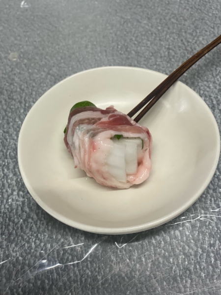 新玉ねぎの肉巻き
