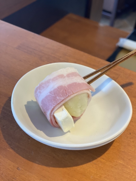 新じゃがとクリームチーズのベーコン巻き
