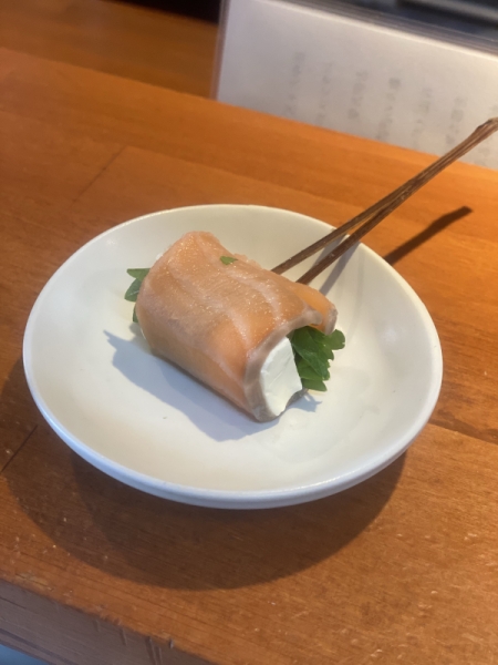 セロリとクリームチーズのサーモン巻き
