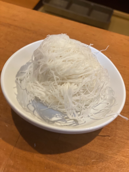 セロリと小柱のカダイフ包み揚げ